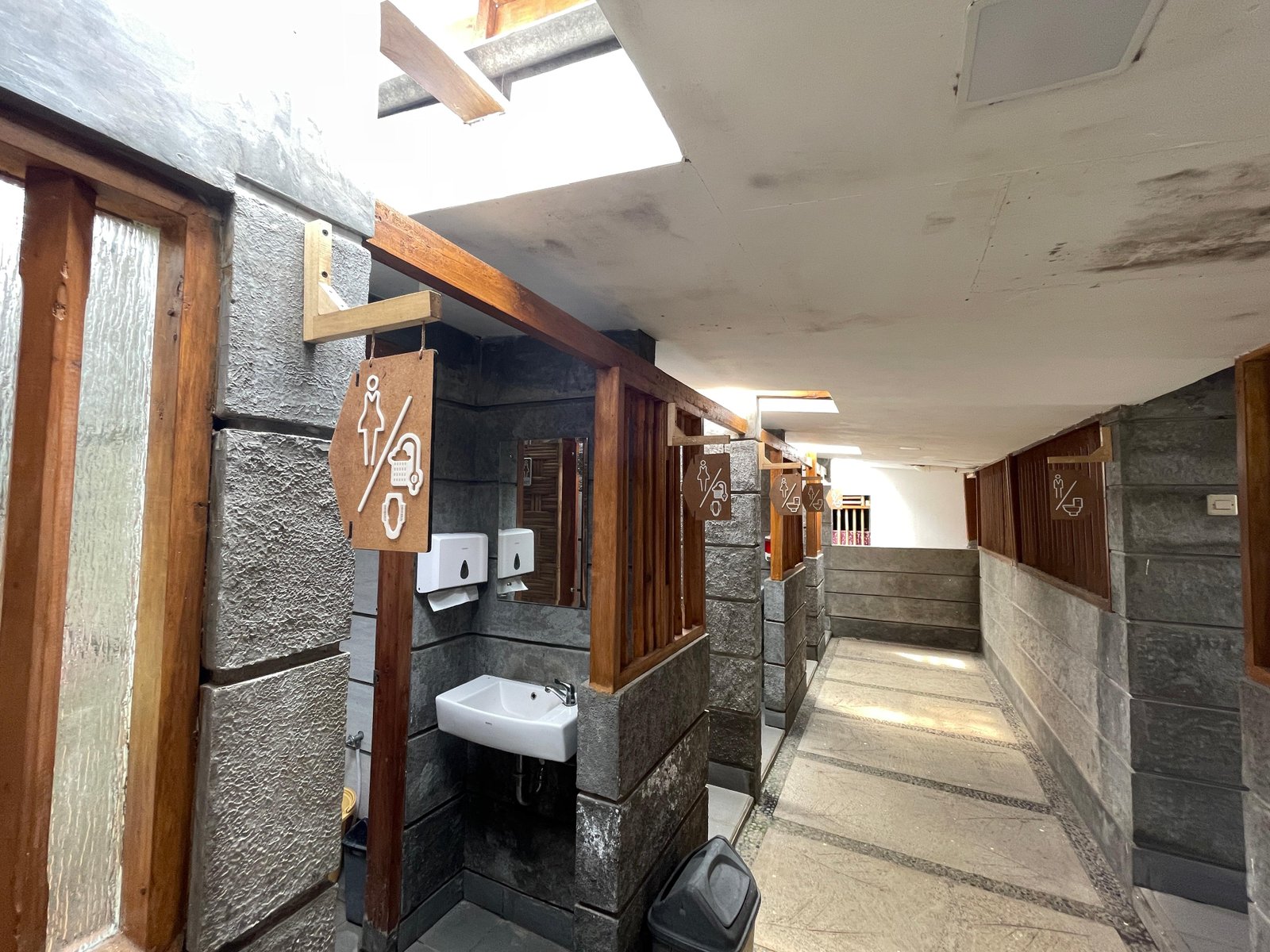 Fasilitas Toilet Bersih & Nyaman
