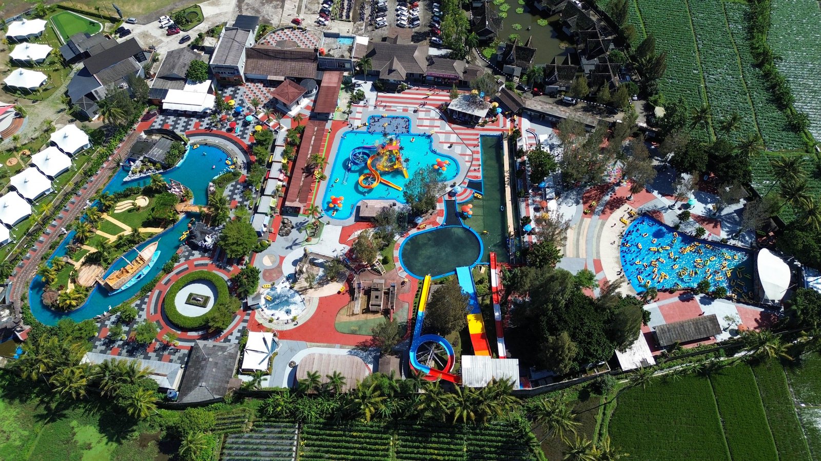 Sabda Alam Waterpark: Wisata Air Keluarga di Tengah Alam Garut